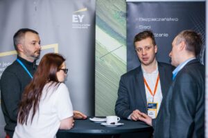 mini-4b4f1300x – small