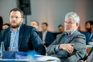 mini-4b4f0892x-small