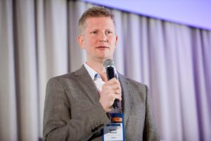 mini-4b4f7031x-small