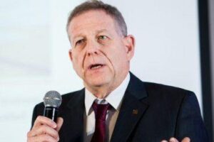 CREATOR: gd-jpeg v1.0 (using IJG JPEG v62), quality = 82