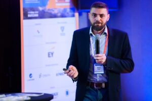 mini-4b4f7165x-small