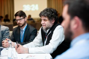 mini-4b4f9209x-small