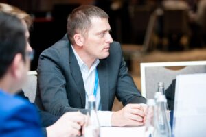 mini-4b4f9226x-small