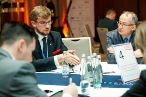 mini-4b4f9252x-small